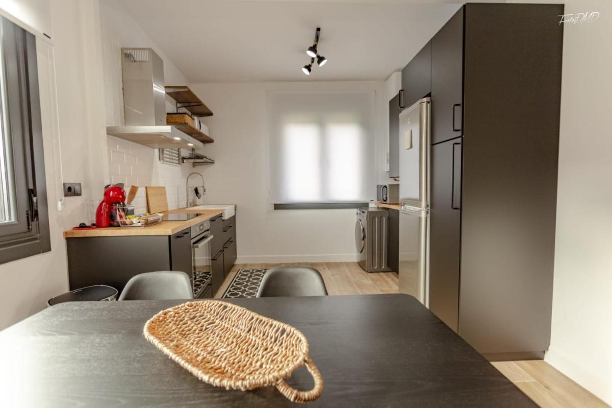 Apartamentos As Barxas Playa - Housity