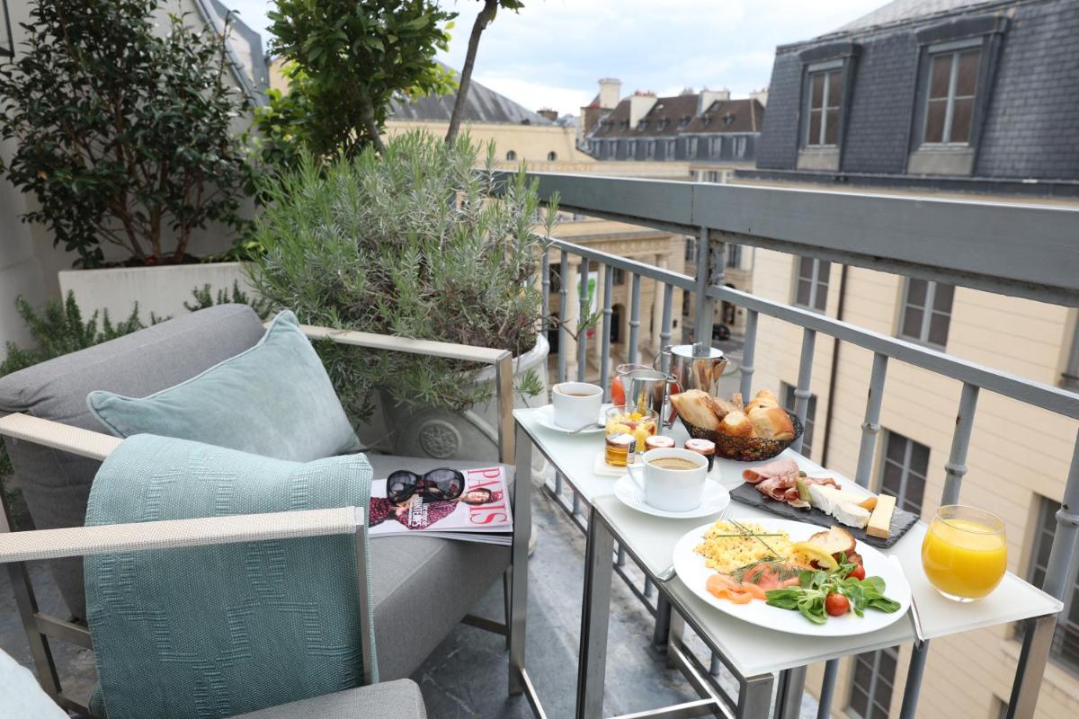 Nourriture dans l'hôtel ou à proximité