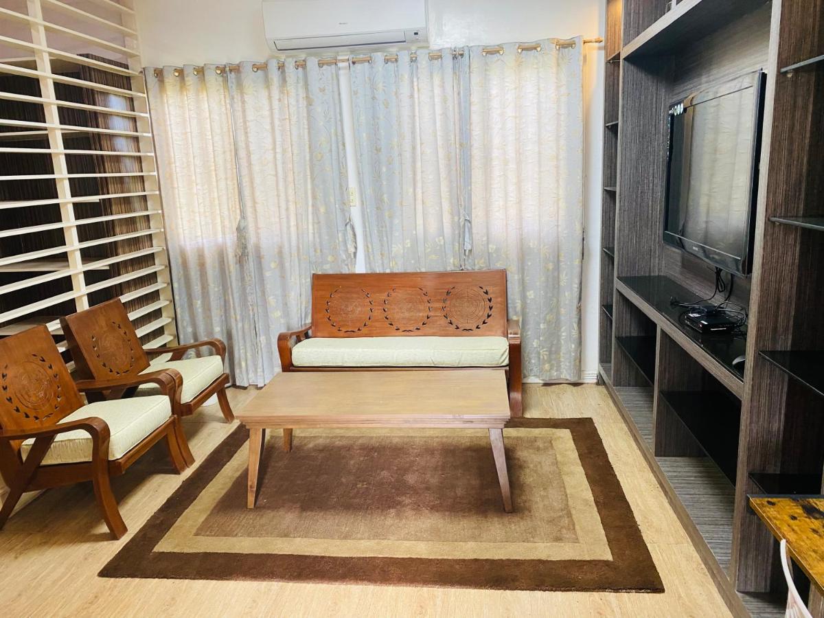 Dollosa Compound - Housity