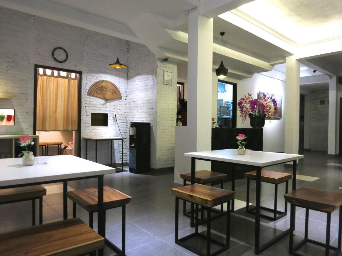 Hart Hotel Arjuna - Housity