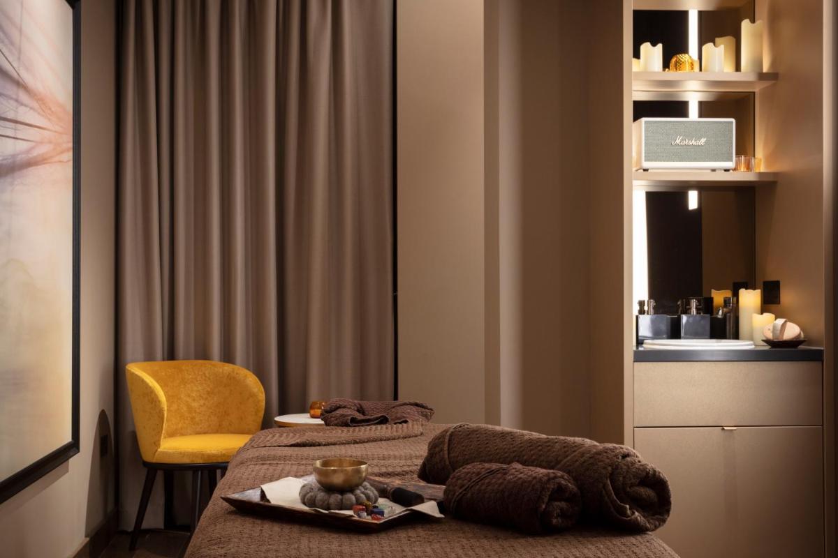 SCHLOSS Roxburghe, part of Destination by Hyatt - Housity