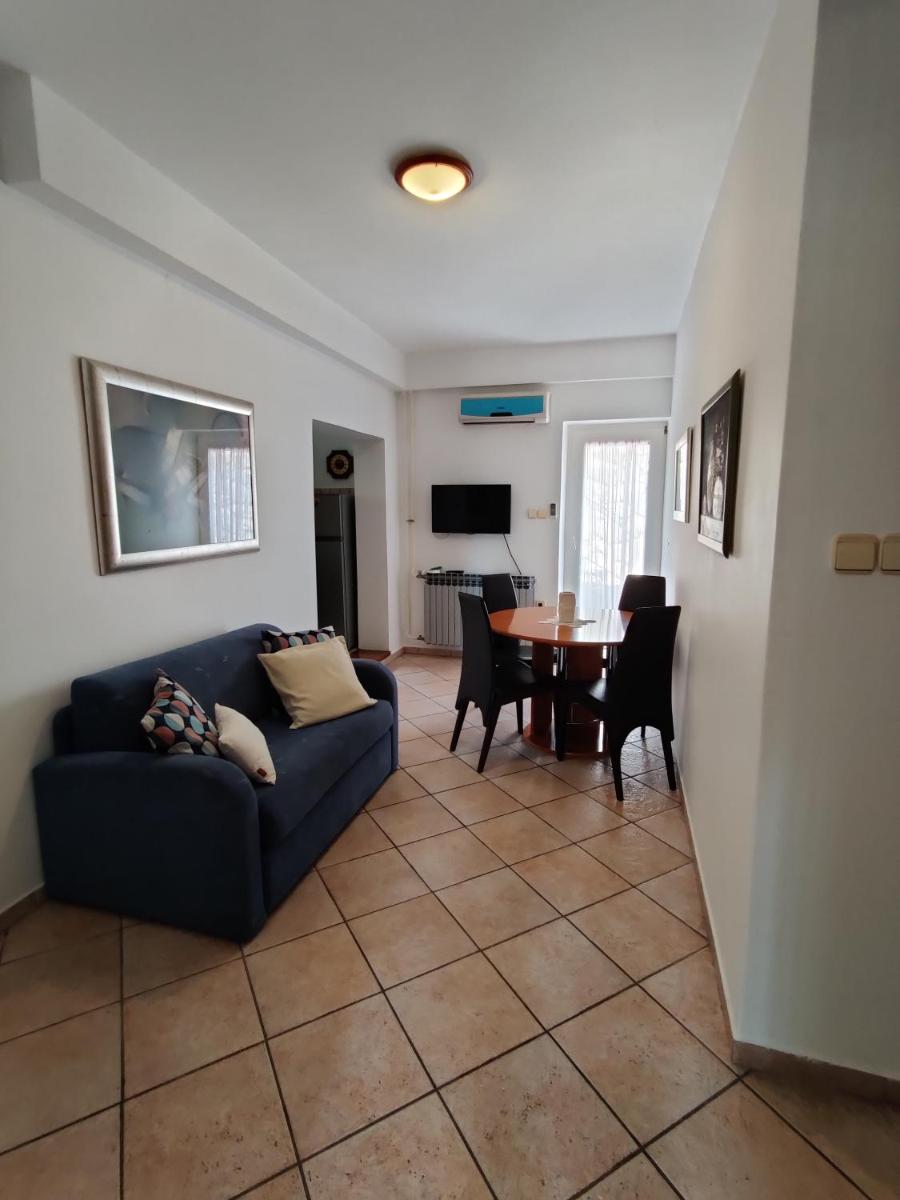 Biuk Apartments - Housity