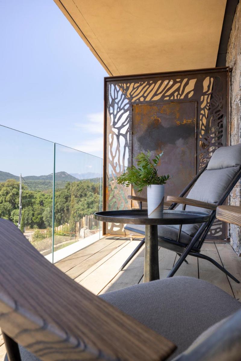 Balcon ou terrasse dans l'établissement Les Regalia Hôtel & Spa