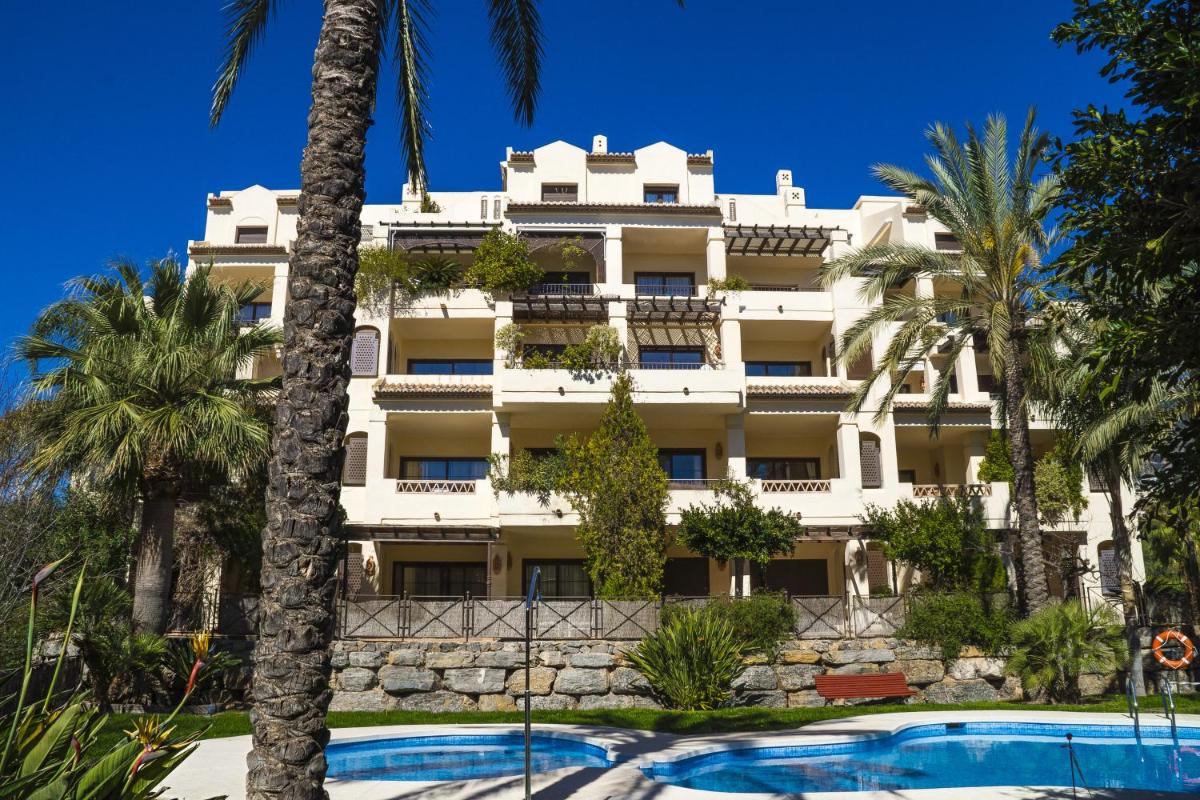 Apto frente al mar con piscina - Housity