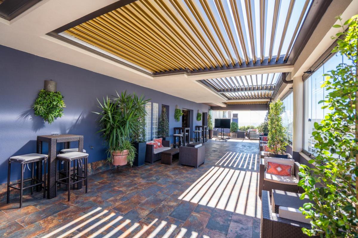 Zona de estar de Hotel Spa Cádiz Plaza