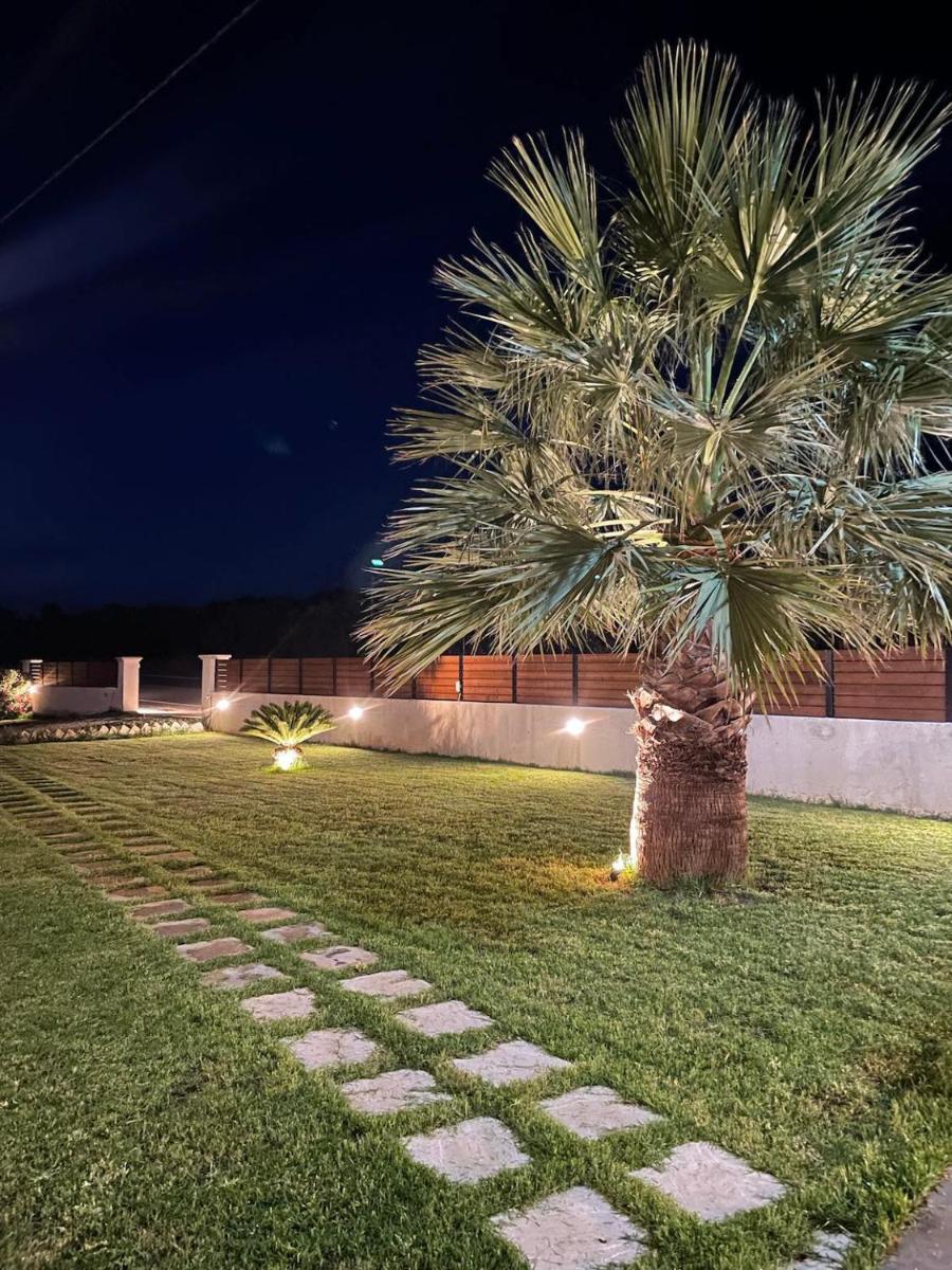 Tropical Apartments - Housity