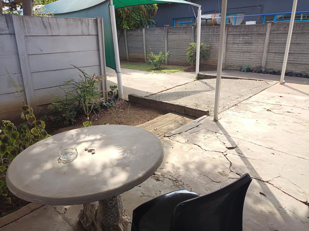 Suburbia - Housity