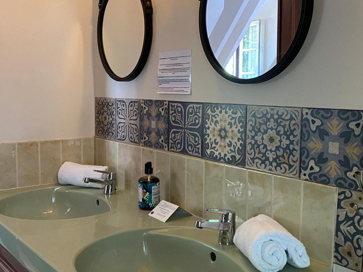 Salle de bains dans l'établissement Les Moulins Du Duc ÉCOLODGE
