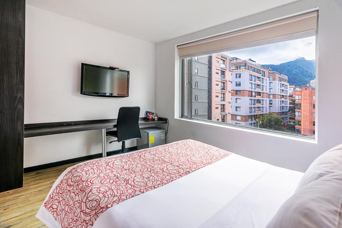 Hotel B3 Virrey - Housity