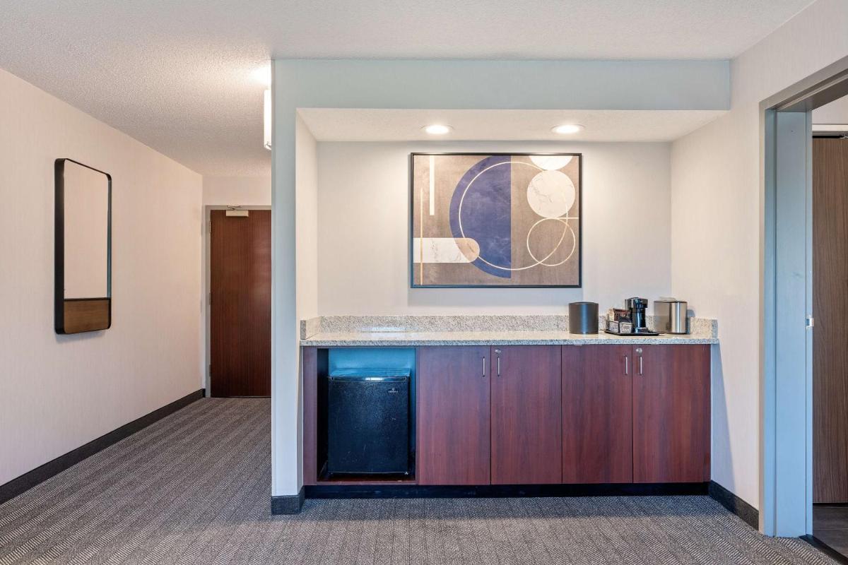 Sonesta Select Pleasant Hill - Housity