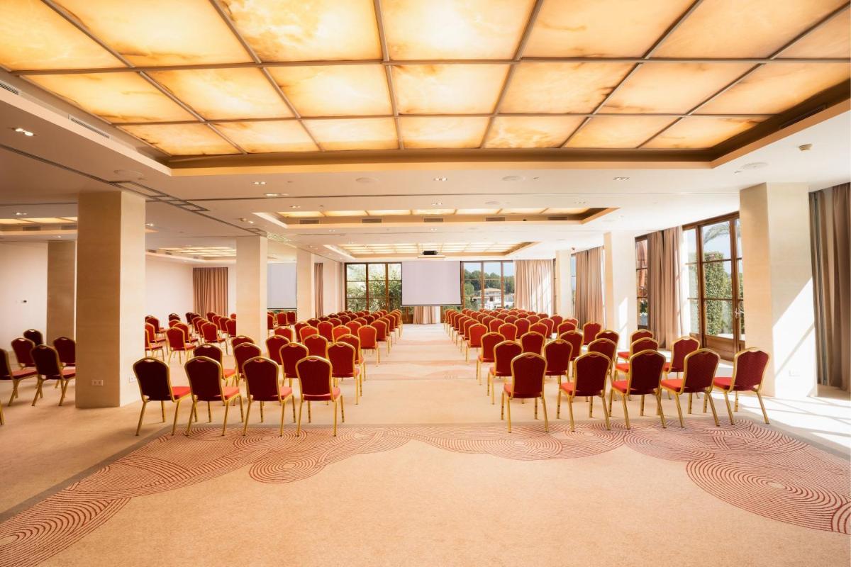 Zona business o sala de conferencias en Castillo Hotel Son Vida, a Luxury Collection Hotel, Mallorca