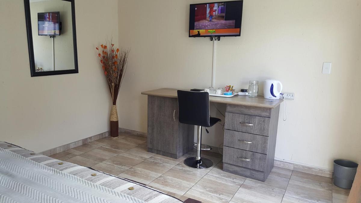 Carnival View Guest Lodge and spa - Housity