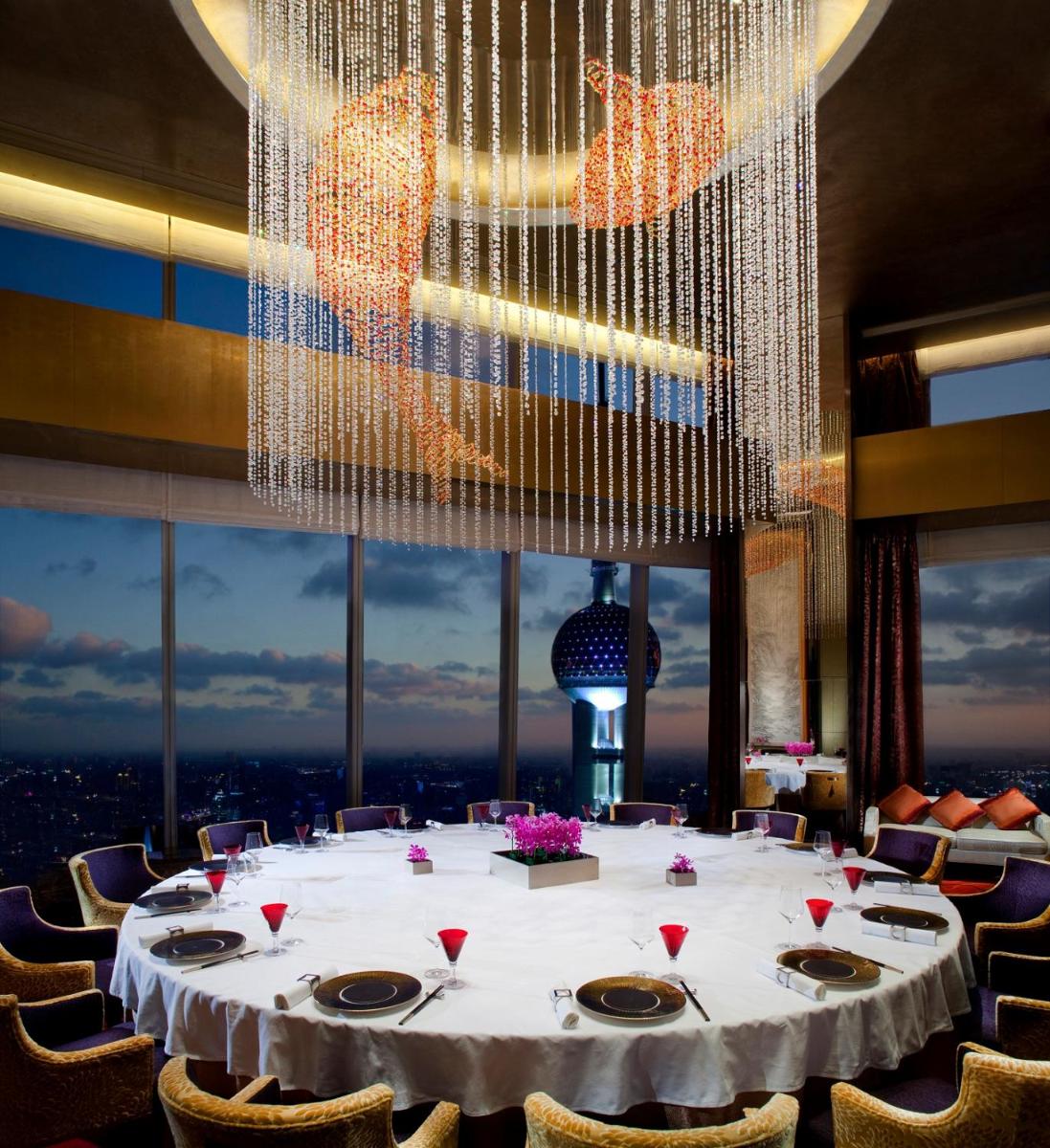 The Ritz-Carlton Shanghai, Pudong - Hizvo