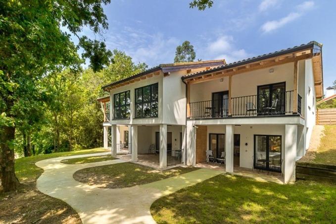 Apartamentos El Bosque De Cubas - Housity