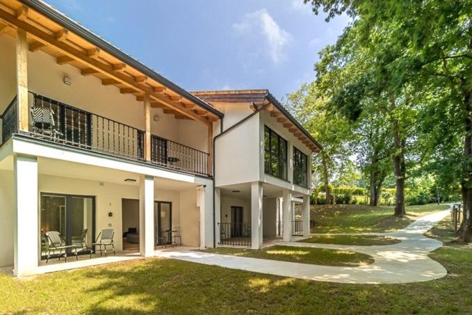 Apartamentos El Bosque De Cubas - Housity
