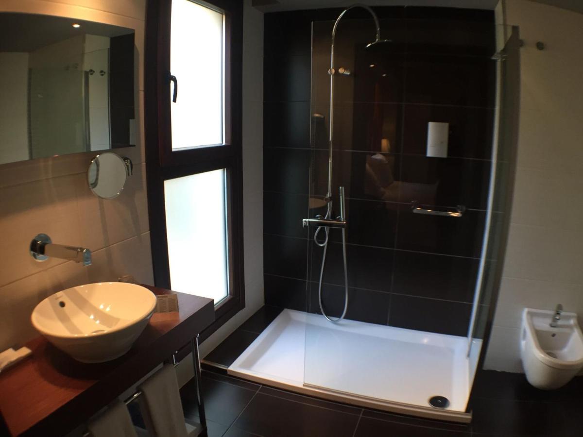 Un baño de Hotel La Trufa Negra