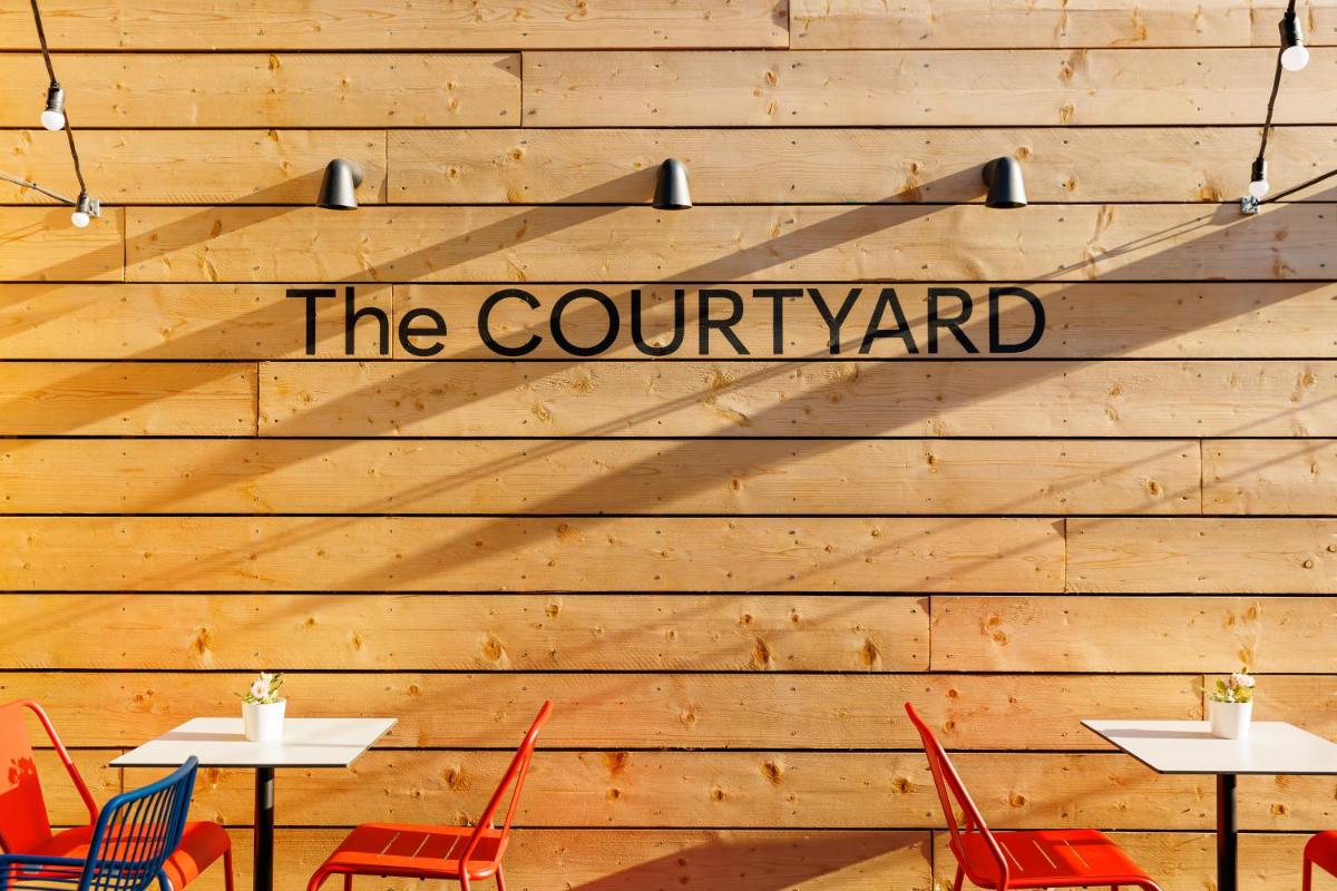 Holiday Inn Southampton Eastleigh, an IHG Hotel - Housity