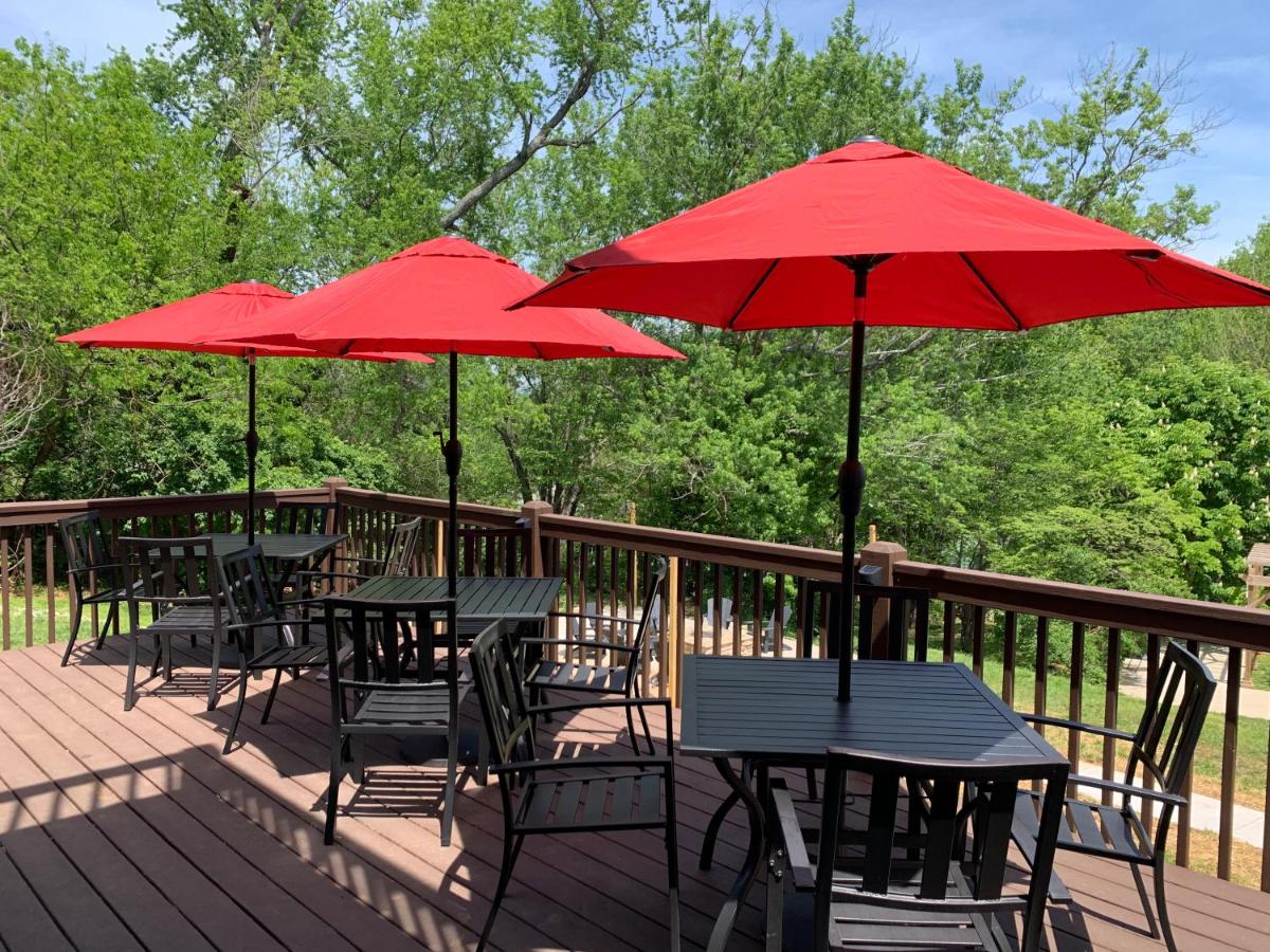 Woodbridge Inn & Tavern - Housity