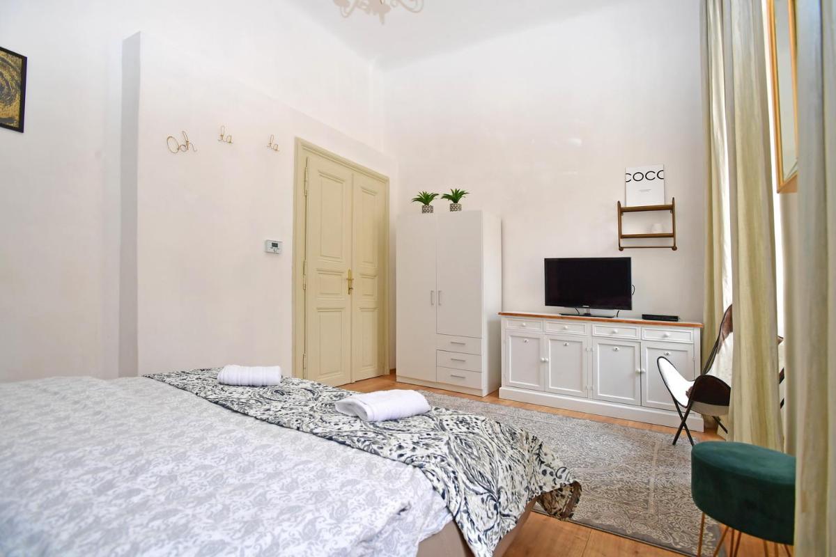 Lovely little cosy Apt in Prague - Housity