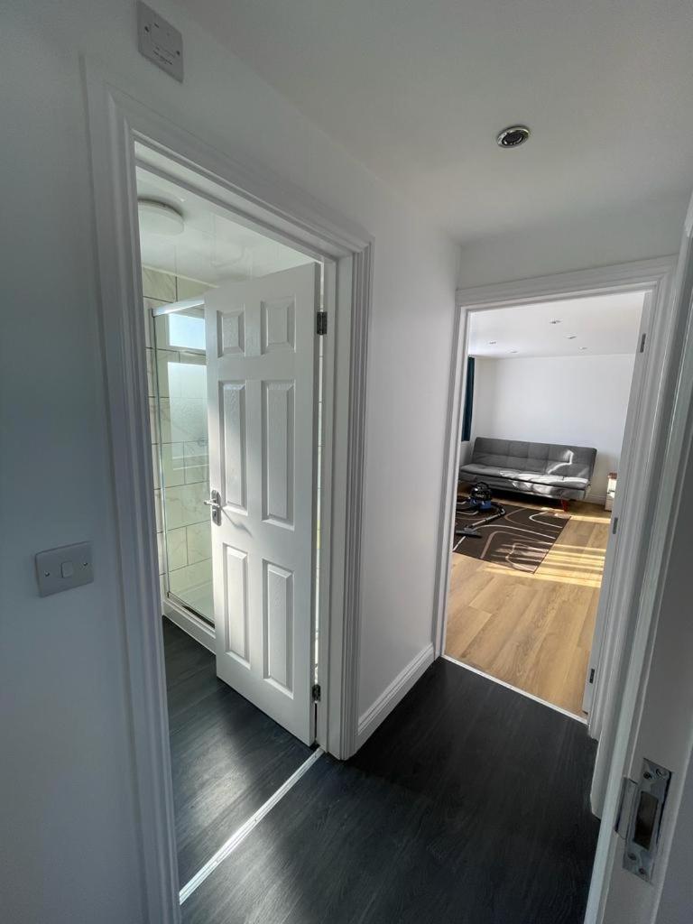 SPACIOUS Guest House Apartment - Housity