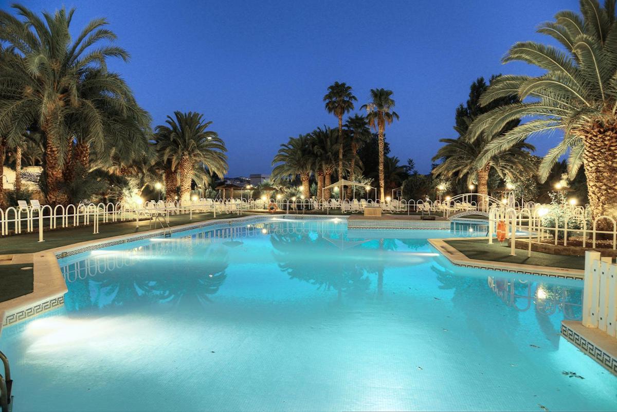 Beatriz Toledo Auditorium & Spa - Housity