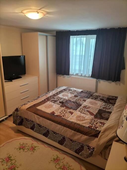 Vecinul lui Ion Creanga - Housity