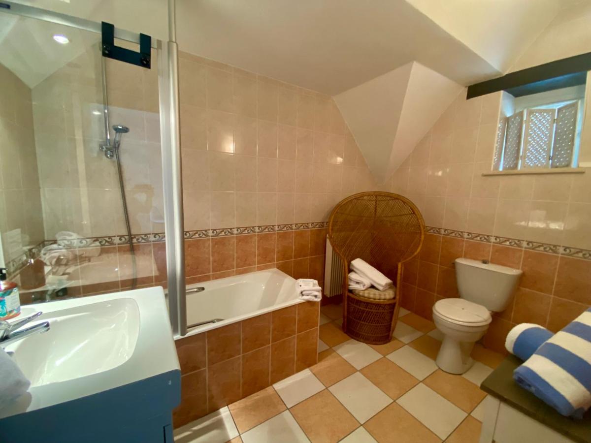 Salle de bains dans l'établissement Les Moulins Du Duc ÉCOLODGE