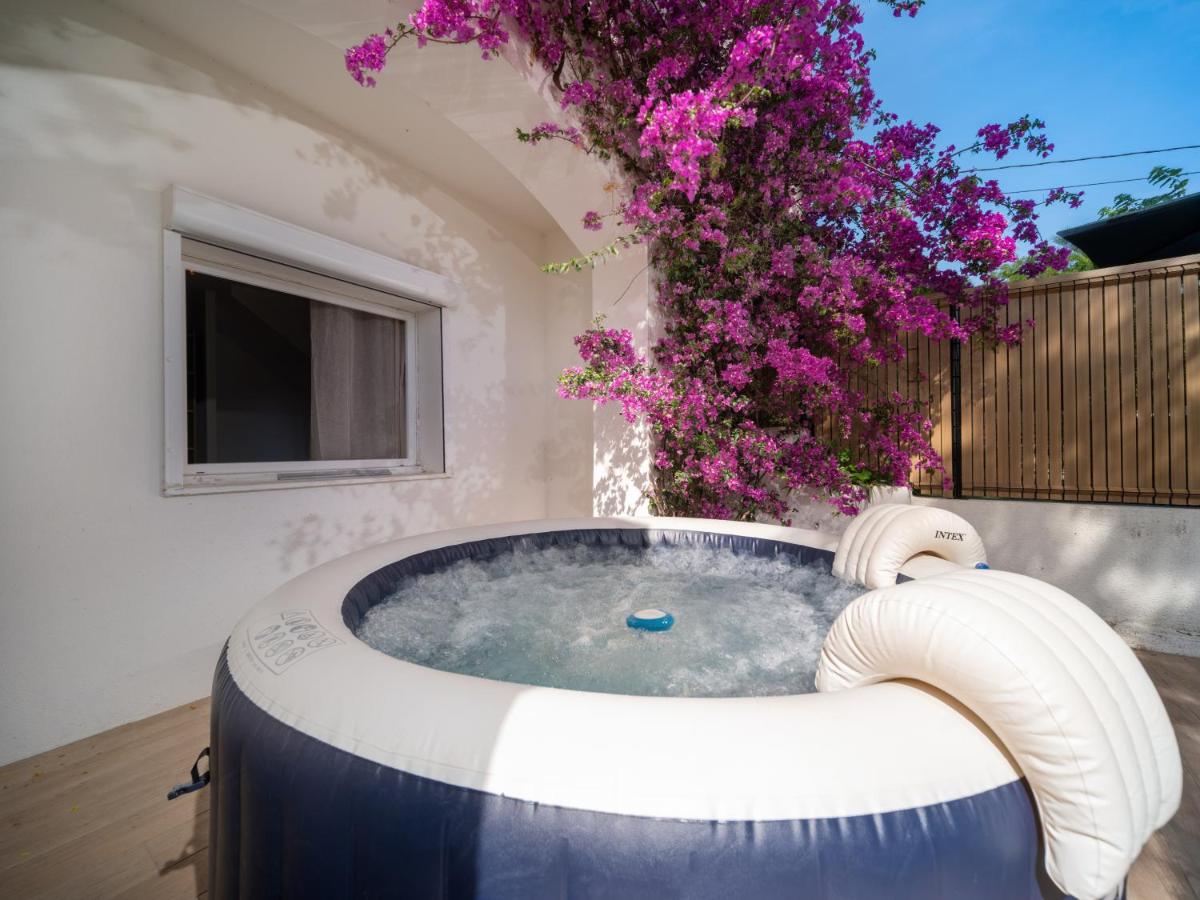 La Bastide de St Barnabe Jacuzzi Climatisation Parking Petanque - Housity