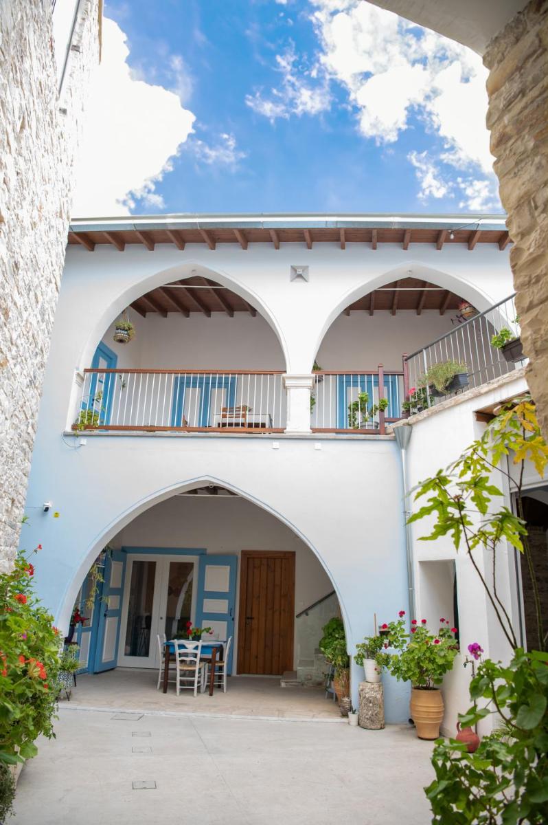 7Kamares - Housity