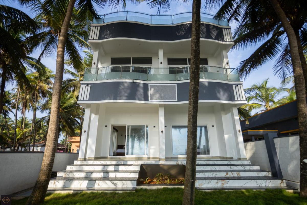 Reunion Ocean Manor - Beach House - Housity