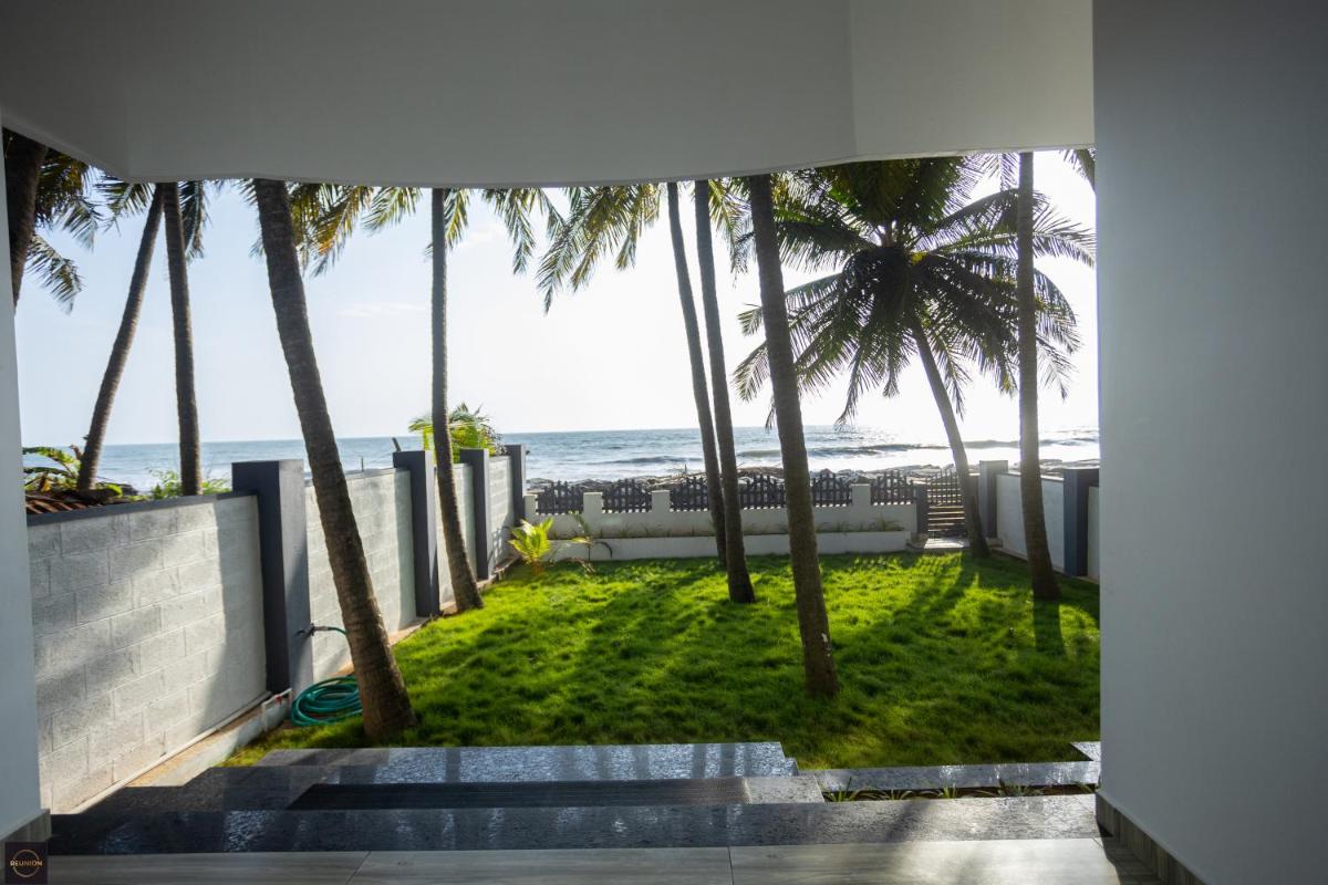 Reunion Ocean Manor - Beach House - Housity