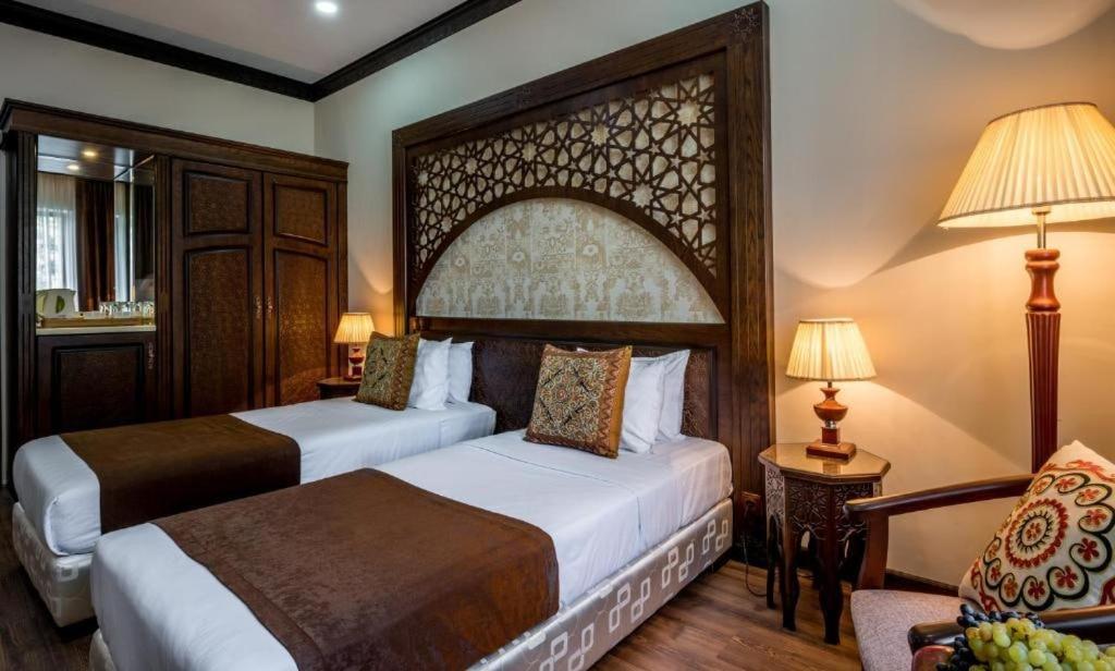 Suitetrails - Orient Star Hotel