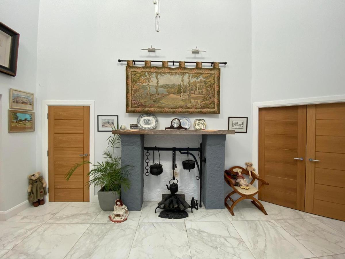 Ardbrin Lodge - Housity