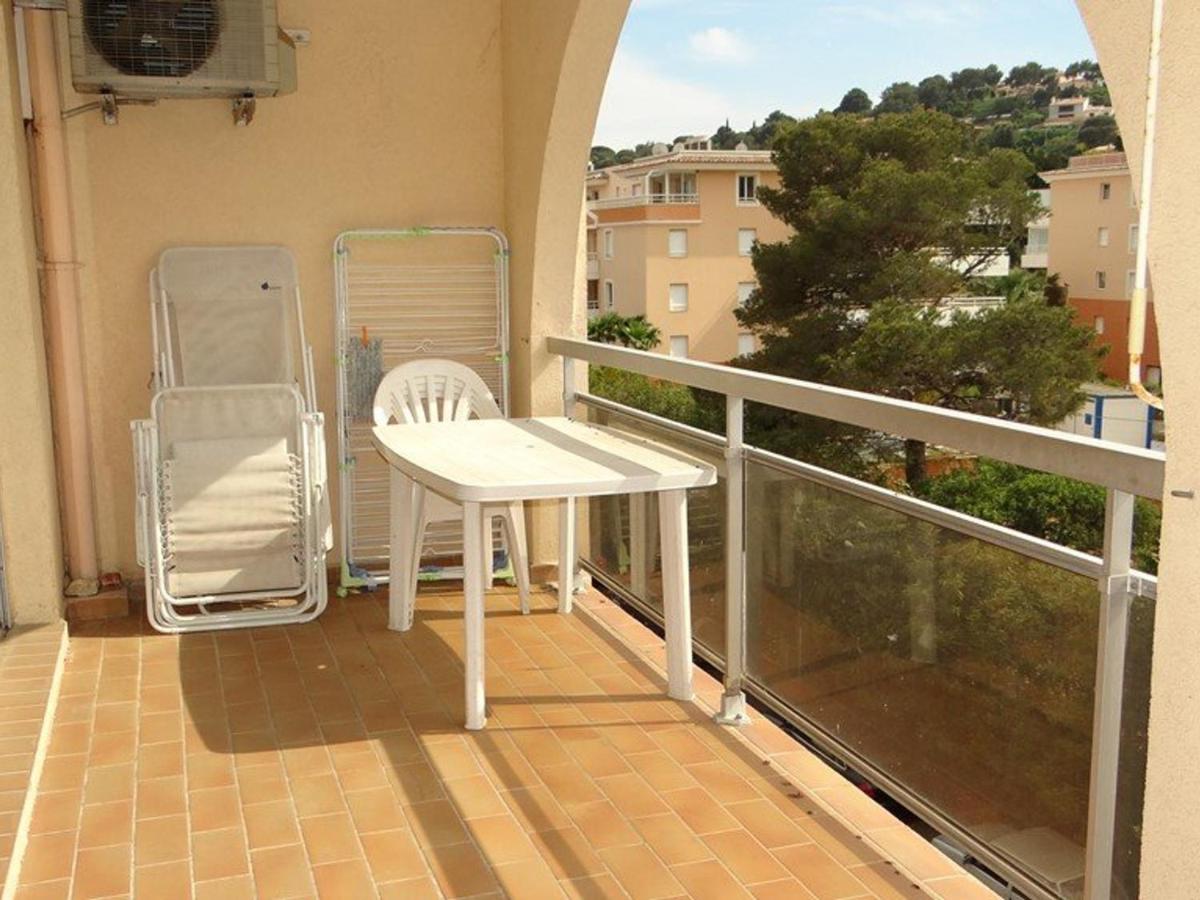 Bel Apt T2 Climatisé 40 m² avec Terrasse, Proche Plages, Garage, Cavalaire-sur-Mer - FR-1-100-123 - Housity