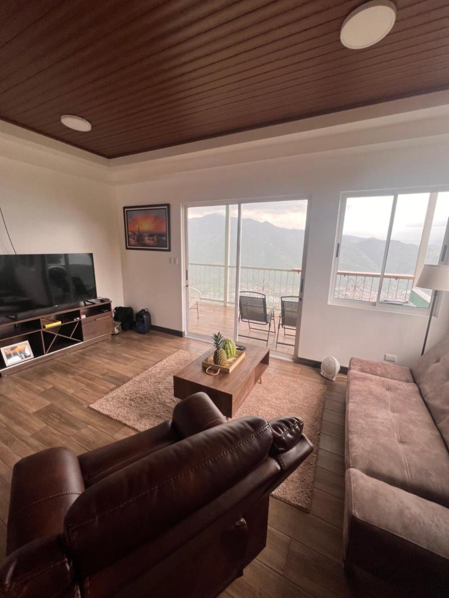 Orosi Mountain Lodge - Housity