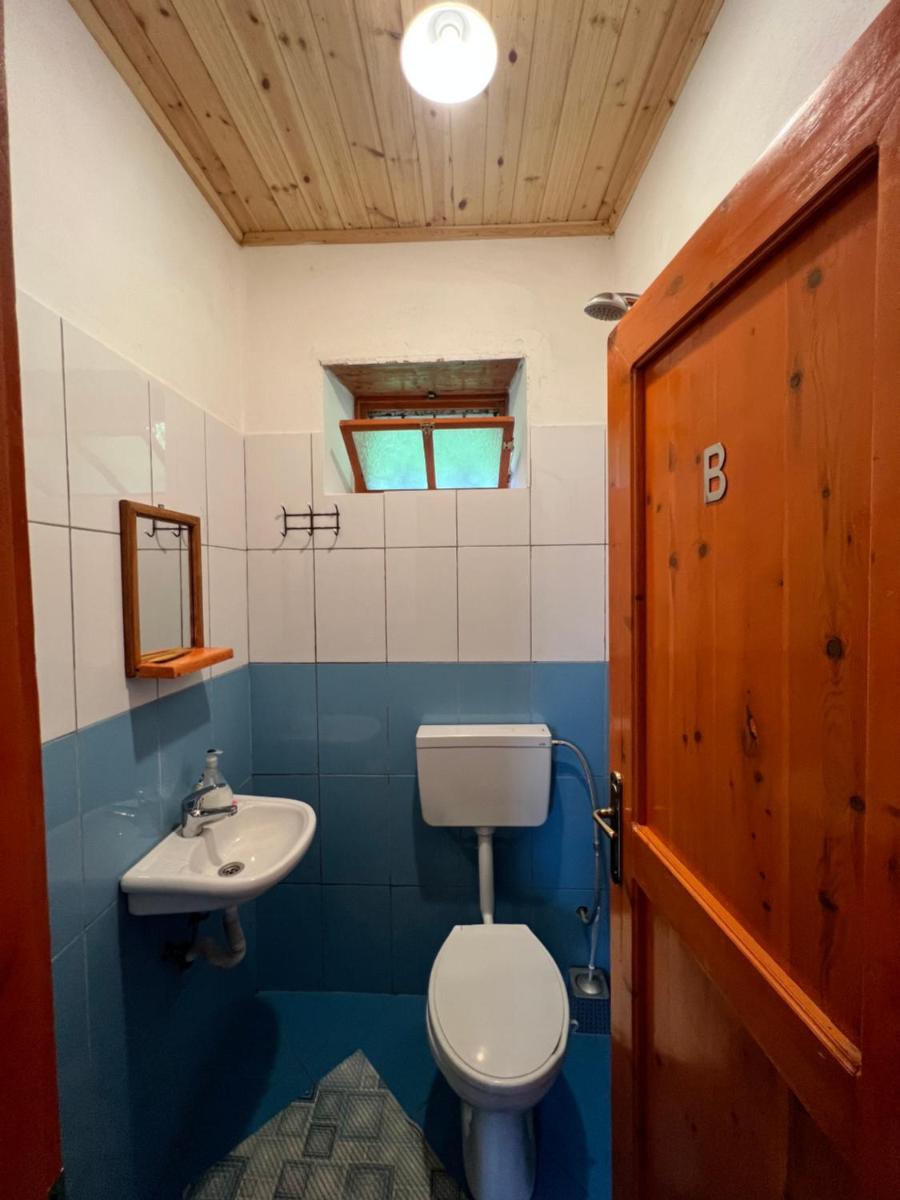 Guest House Gjelaj - Housity