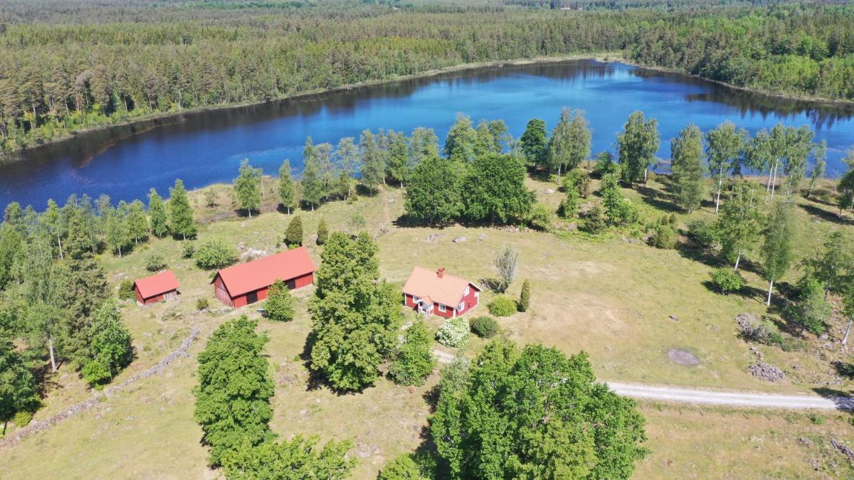 Holiday home Småland Gäddegölshult - Housity
