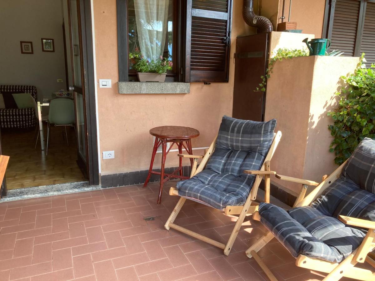 Lallas Home with garden and lake view - Housity