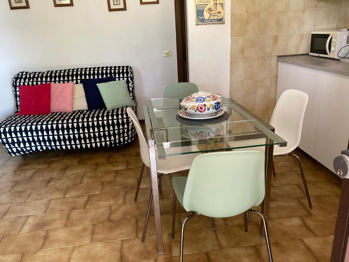 Lallas Home with garden and lake view - Housity