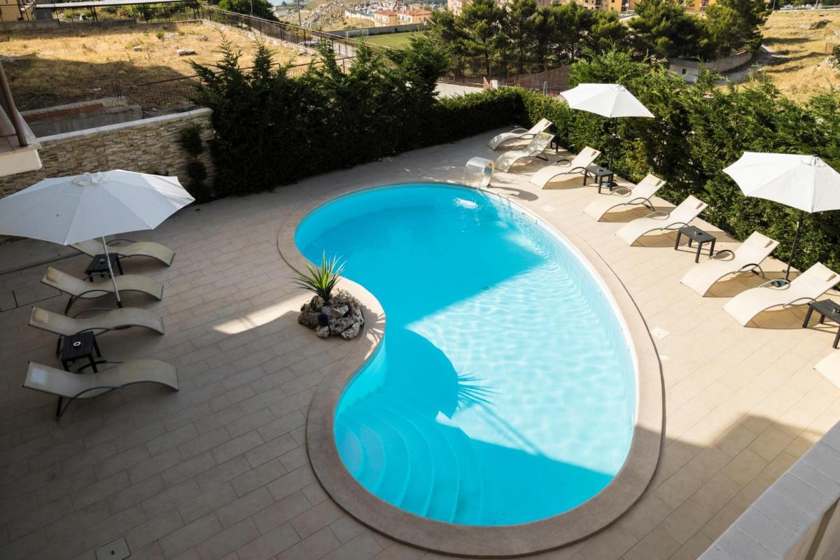 B&B Villa Bisceglia - Housity