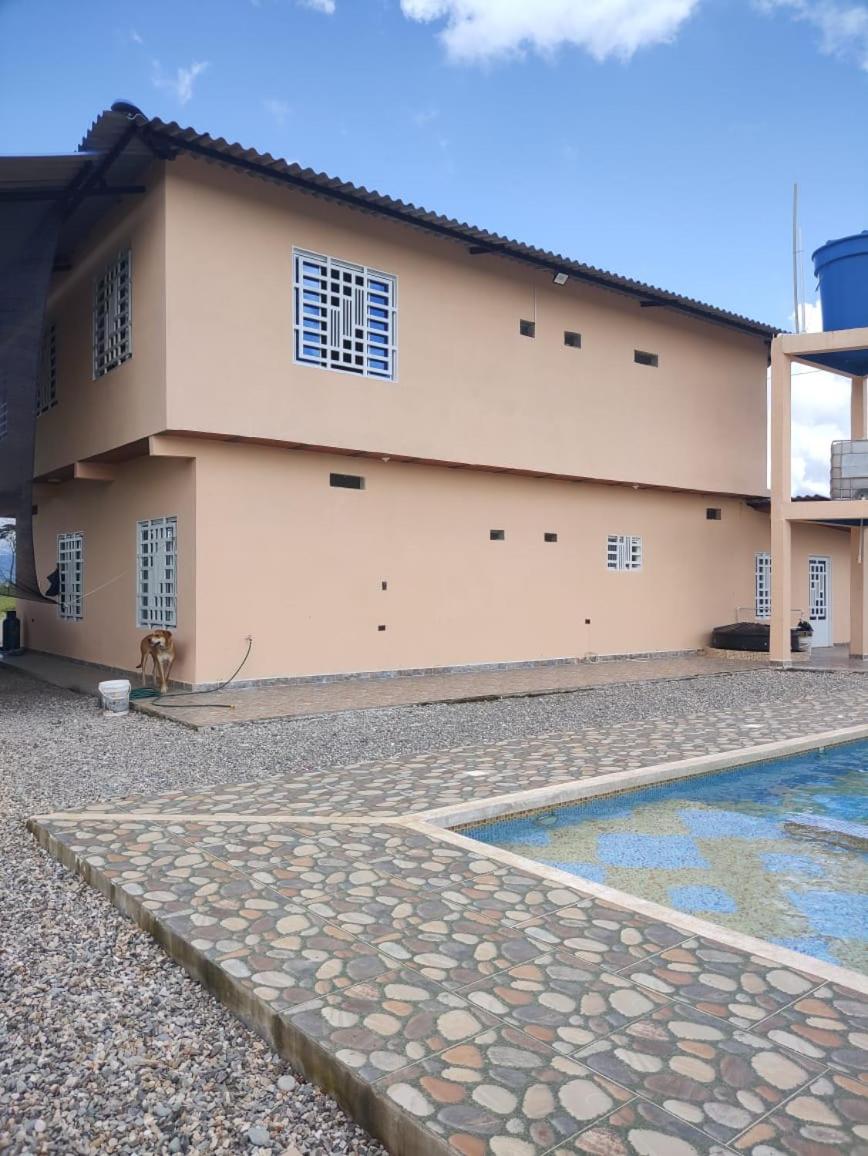 Finca Campestre El Pindal - Housity