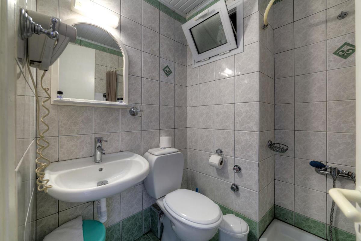 Delfini Hotel - Housity