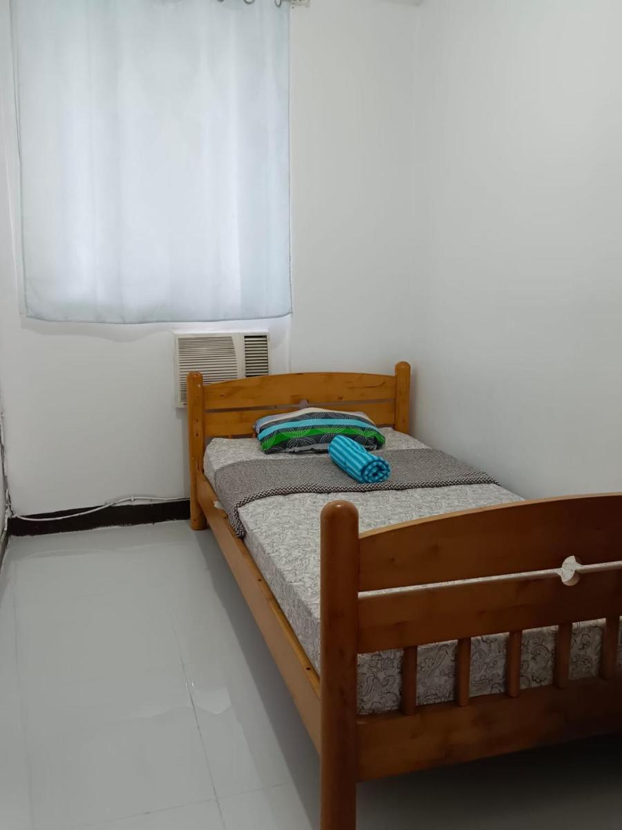 Three-Bedroom Holiday Home - 4th Floor Stairs Only - Housity