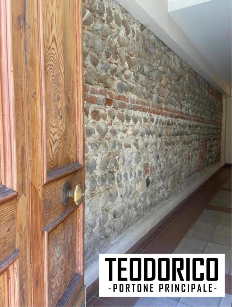 Suitetrails - Teodorico Room & Apartment