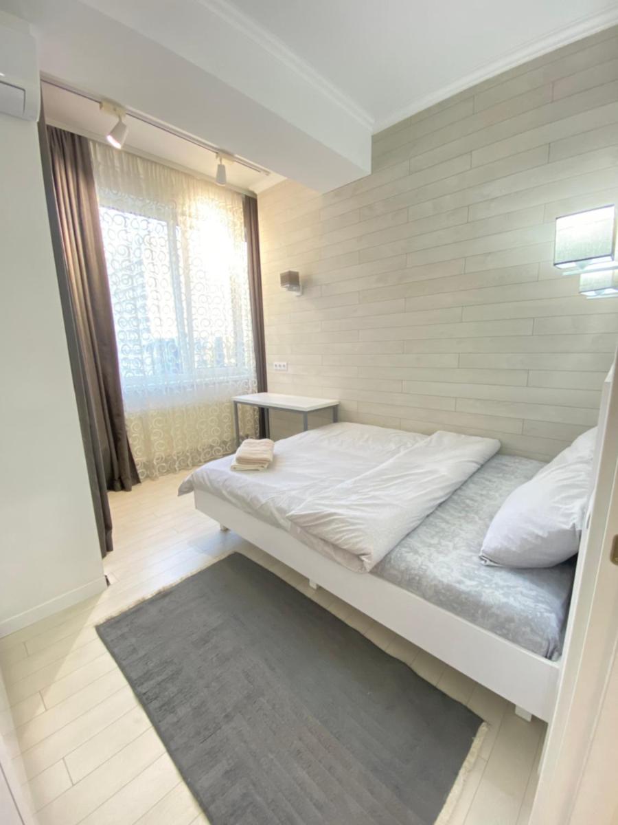 Suitetrails - New Double Room Luxury Apartment in the Center