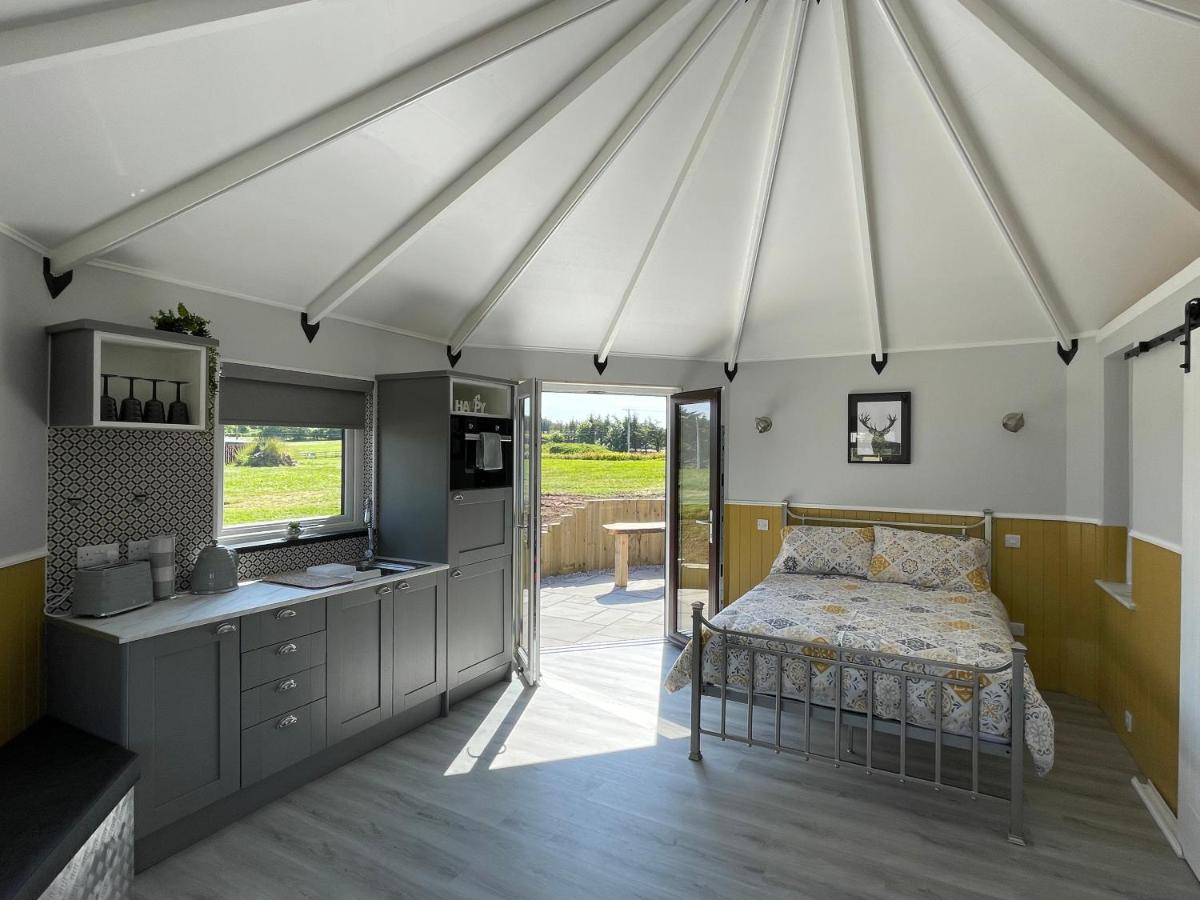 AC/DC Glamping - Housity