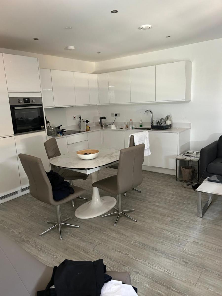 Roof Garden Flat - Housity