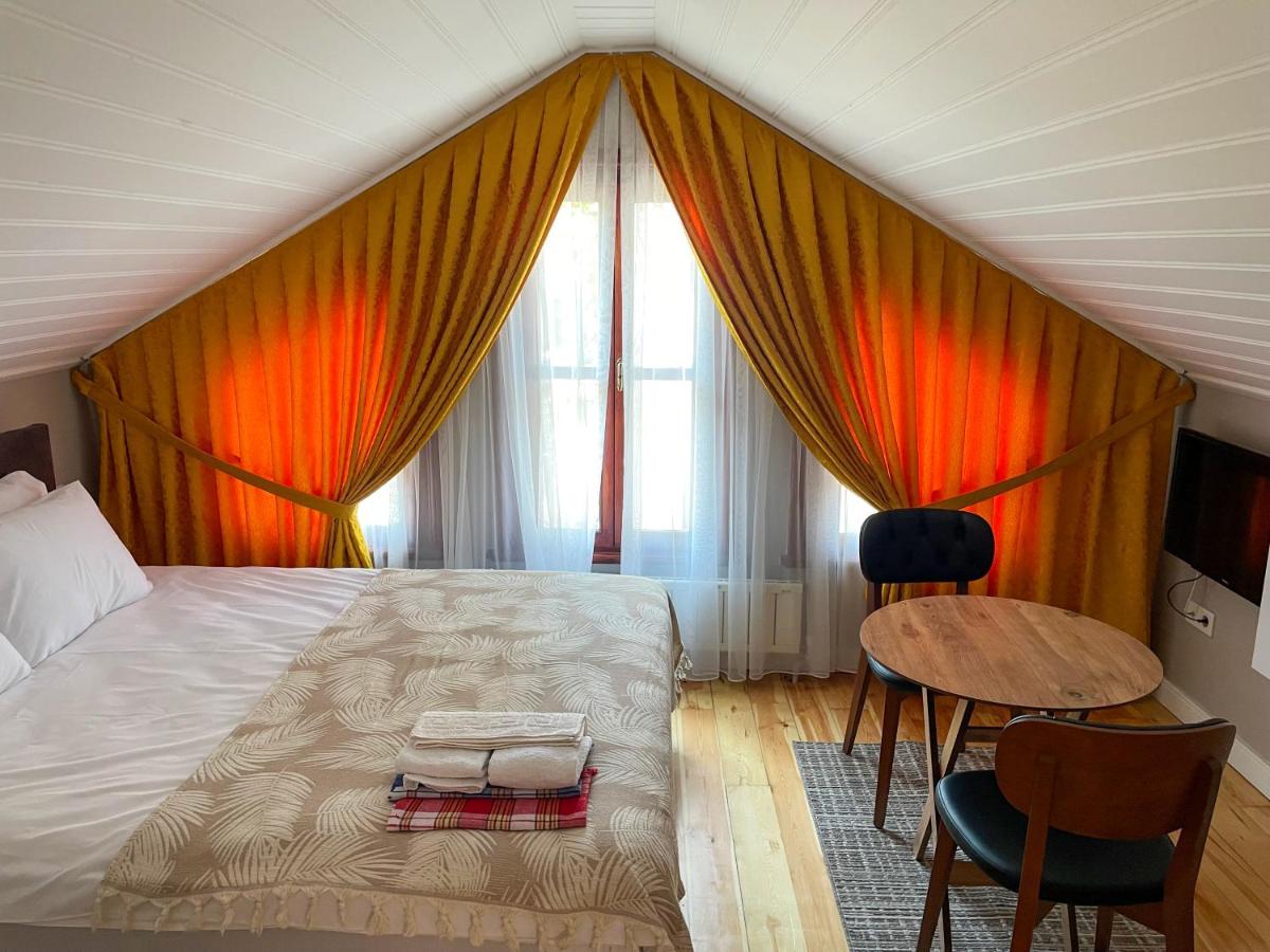 Mimoza Guesthouse - Housity