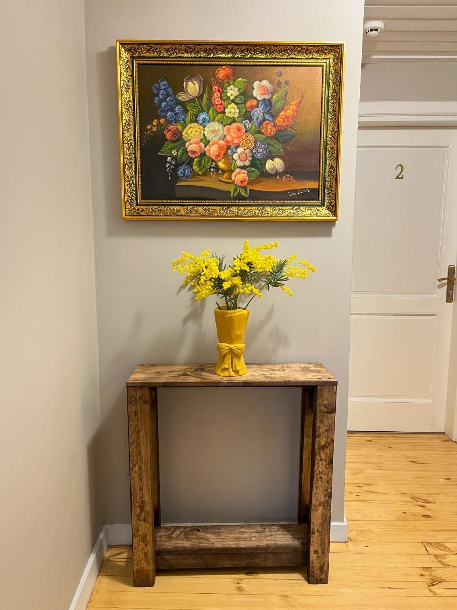 Mimoza Guesthouse - Housity