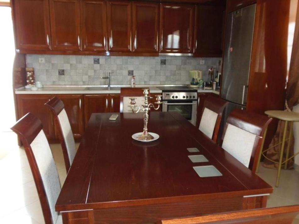 Nisi House Beachfront Sea View - Housity